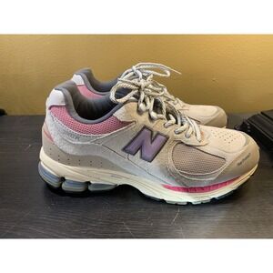 New Balance 2002R Hiking Pack M2002RWL Size 9 Classics Beige Purple